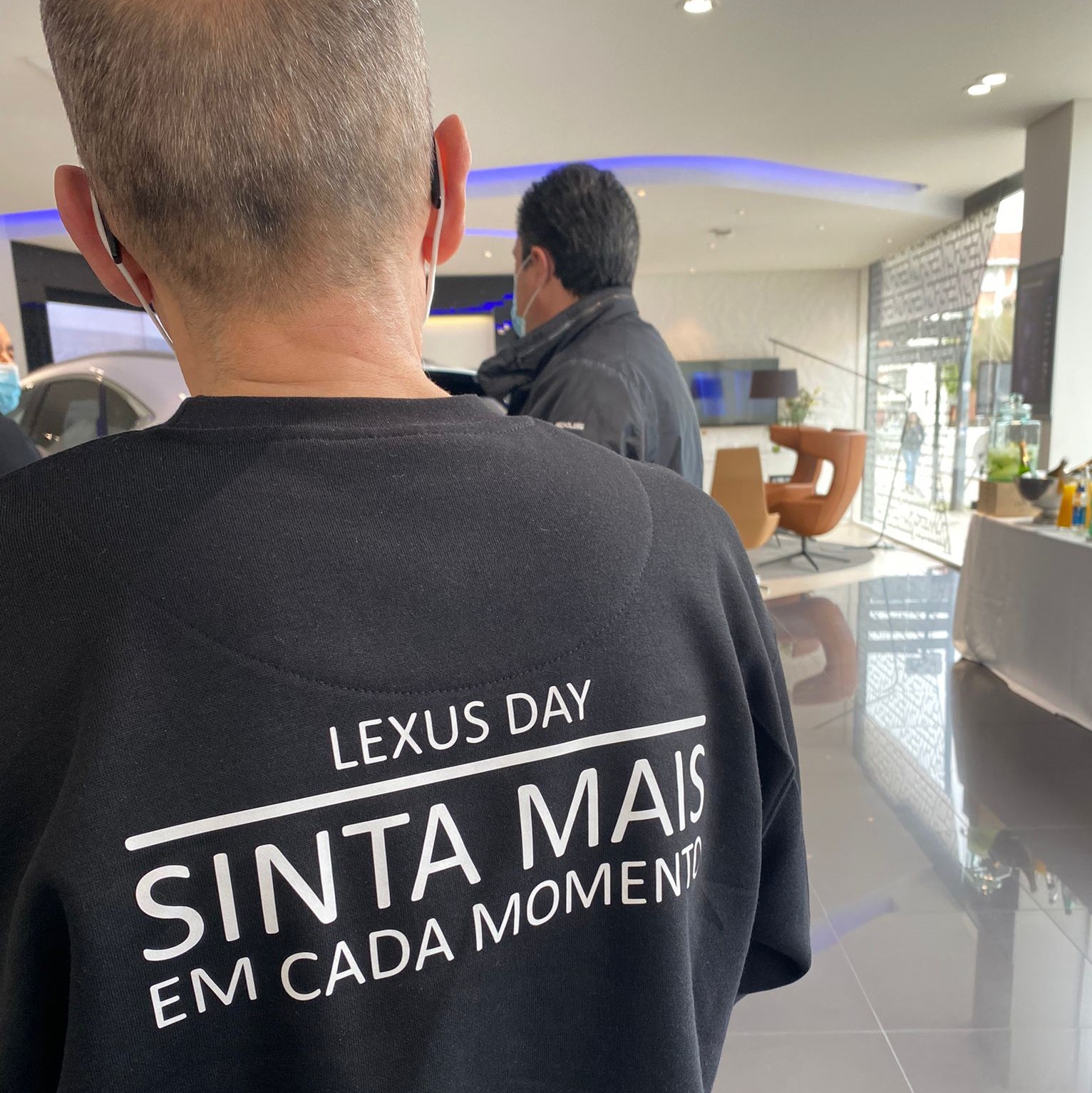 Colaboradores da Caetano Auto celebram Lexus Day nos Centros Lexus do país